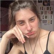 Profesora de Inglés imparte clases a alumnos de todas las edades. Además, ofrece preparación para exámenes